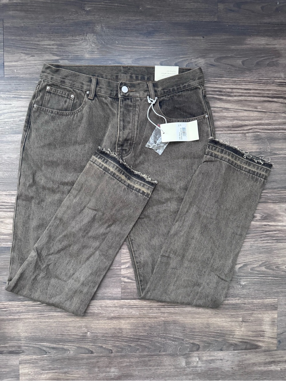 MNML Button Fly Jeans (NWT)
